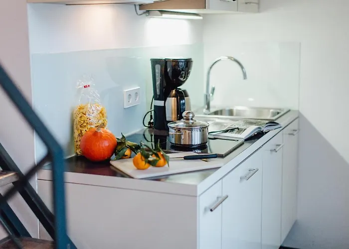 M2 Living Maisonette No 8 * 프레로