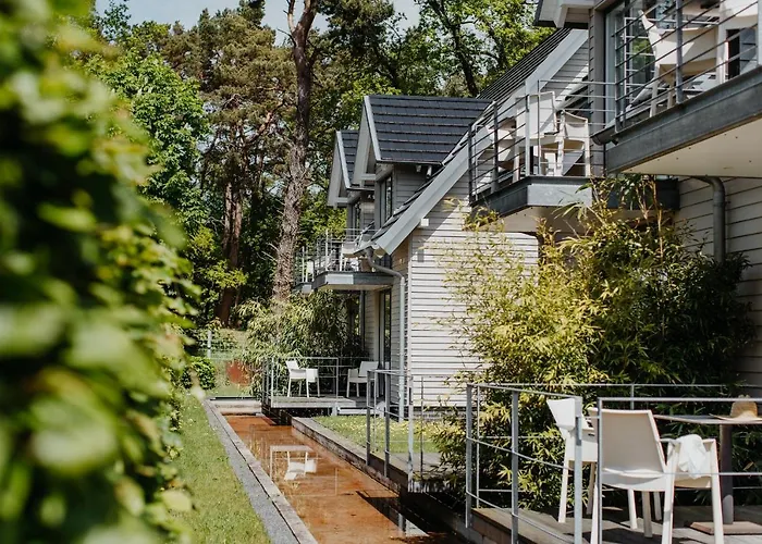 M2 Living Maisonette No 8 *